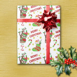 Kute Träd Sloth och julklappar Presentpapper<br><div class="desc">En underlig liten träd-slott som är klädd i rött och grönt julkläder är det viktigaste inslaget i denna Helgdag som omsluter papper för barn. Vid sidan av slätten i träd finns en röd och grönt strandad fullt av godis, candy cane och många guld-stjärnor. Ljusröd text säger "GOD JUL" och din...</div>