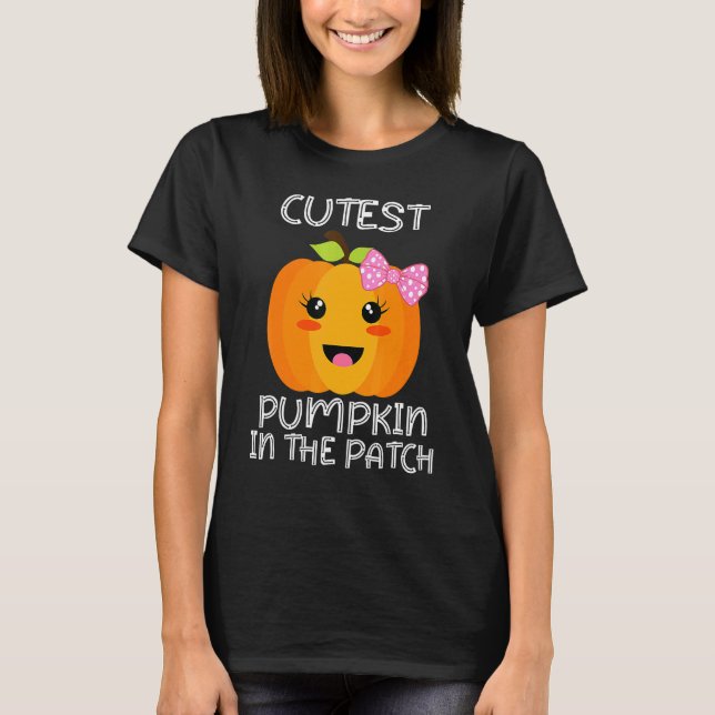 Kutest Pumpkin in Patch Funny Halloween-tack T Shirt (Framsida)
