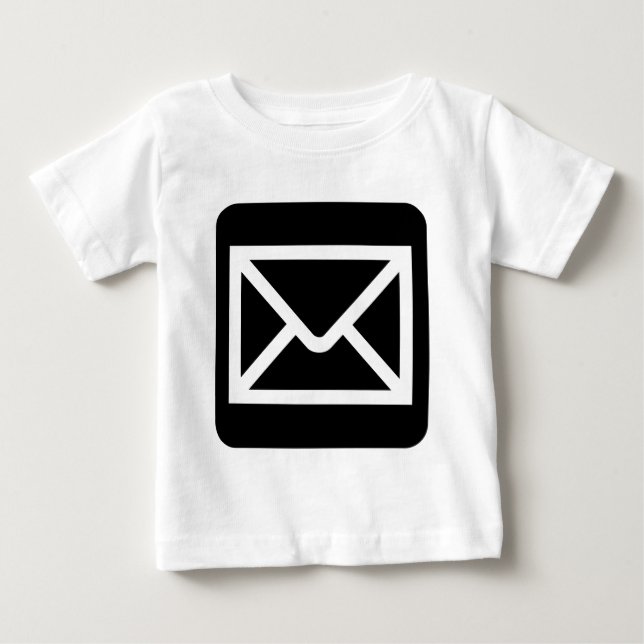 Kuverttecken - svart tee shirt (Framsida)