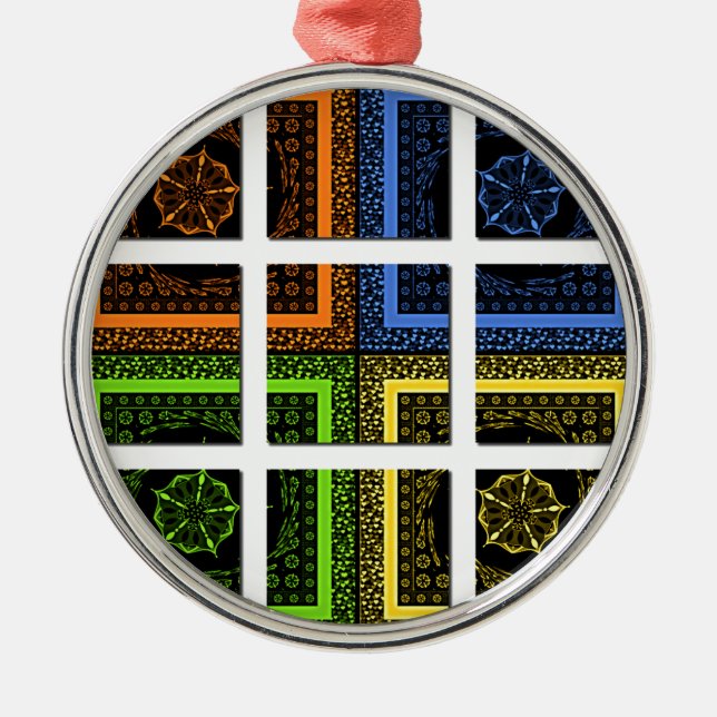 Kvadratisk i en ruta julgransprydnad metall (Framsidan)