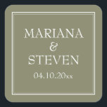 Kvadratisk ruta för modern Gräns-minimalistisk Grö Fyrkantigt Klistermärke<br><div class="desc">Moderna bröllopsklippare för favoriter för din bröllopsmottagning,  repetitionsmiddag och möhippa i gräns-temat för minimalistisk grönt.</div>