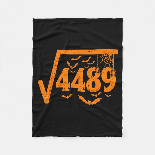 Kvadratrot 4489 Roligt Halloween Meme 67 Matematik Fleecefilt (Framsidan)