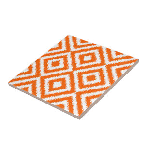 Kvadrerar den orange Ikat för höften diamanten det Kakelplatta