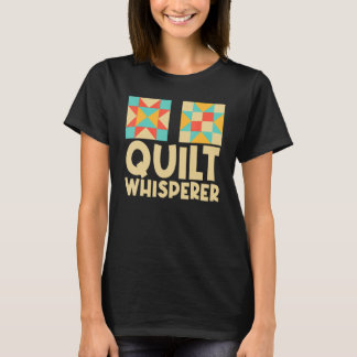Kvarter för syentusiastkvinnor i Manar Quilt T Shirt