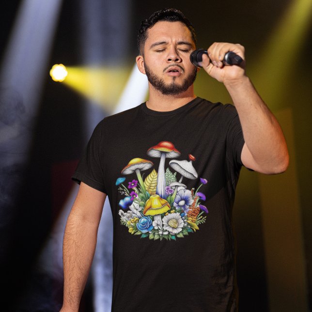 Kvickliga magiska svampar och blommor t shirt (Skapare uppladdad)