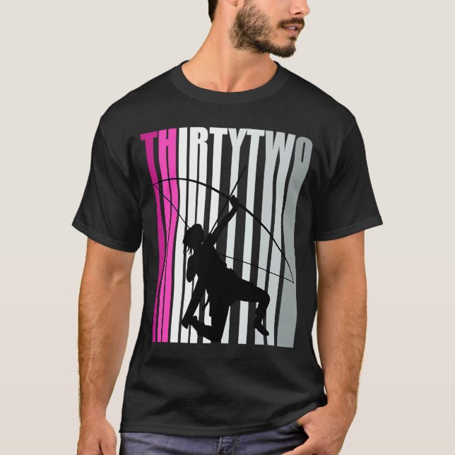 Kvinna 32:a ärkelsetjänsten Archer Queen Bow Arro T Shirt (Framsida)