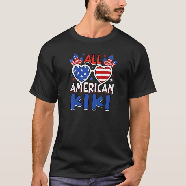 Kvinna alla amerikanska Kiki 4:e juli amerikanska  T Shirt (Framsida)