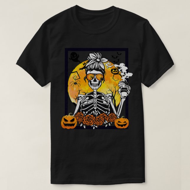 Kvinna Blommigt Pumpkin Skeleton Messy Bun Drinkin T Shirt (Design framsida)