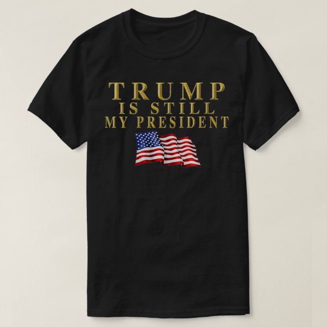 Kvinna fortfarande min president Trump VNeck T Shirt (Design framsida)