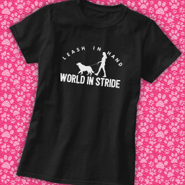 Kvinna hundpromenerare t shirt