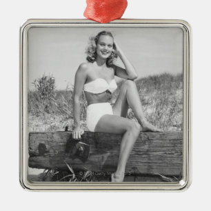 Kvinna i bikini julgransprydnad metall
