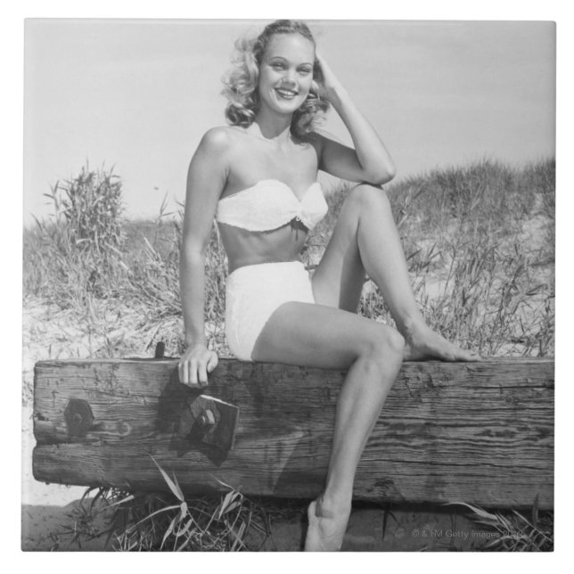 Kvinna i bikini kakelplatta (Framsidan)