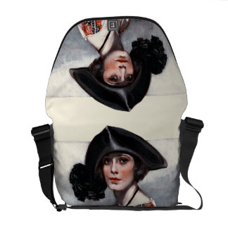 Kvinna i broderad blus messenger bag