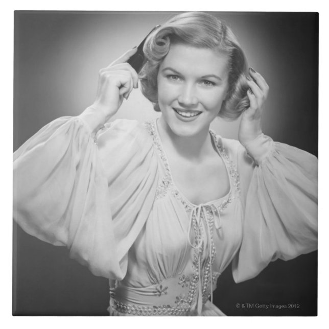 Kvinna i klänning 2 kakelplatta (Framsidan)