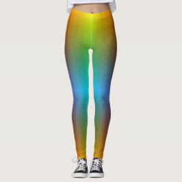Kvinna i regnbågsfärgade leggings med ett subtilt 