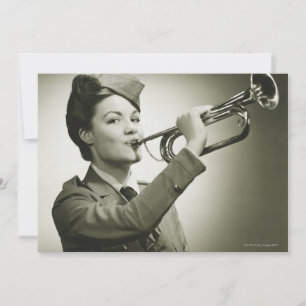 Kvinna i Soldier Uniform