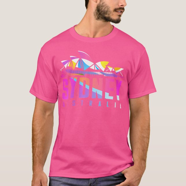 Kvinna i Sydney Opera House med färgstark Geomet T Shirt (Framsida)