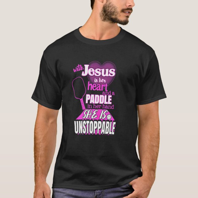 Kvinna Jesus och en Pickleball Paddle som säger Mo T Shirt (Framsida)