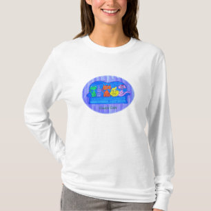 Kvinna katter för soffa för långärmadutslagspl t-shirt