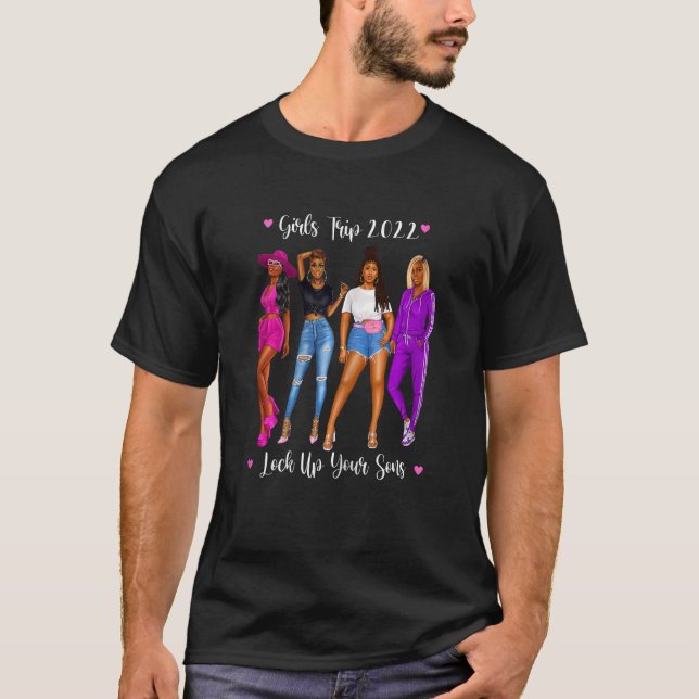Kvinna låser upp dina sons Girls Resa 2022 Vacat T Shirt (Framsida)