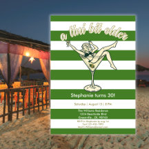 Kvinna Lite Äldre Martini Retro 30-årsdag