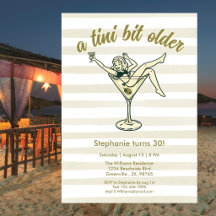 Kvinna Lite Äldre Martini Retro 30-årsdag