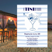 Kvinna Lite Äldre Martini Tema 30-årsdag