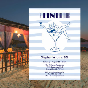 Kvinna Lite Äldre Martini Tema 30-årsdag Inbjudningar