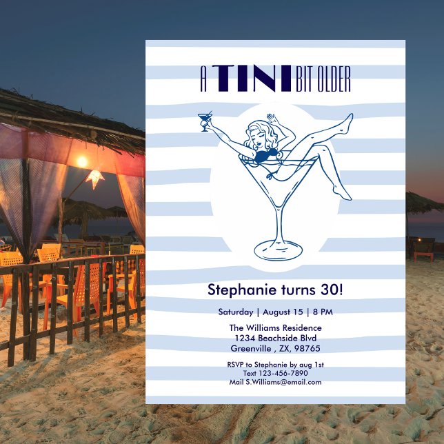 Kvinna Lite Äldre Martini Tema 30-årsdag Inbjudningar (Skapare uppladdad)