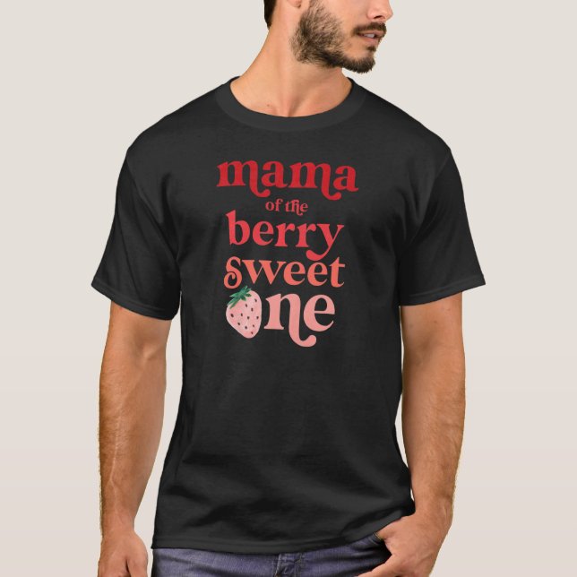 Kvinna Mamma i berryssarna en jordgubbsfabrik T Shirt (Framsida)