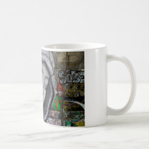 Kvinna med Grått-Huva Kaffemugg