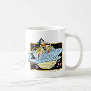 kvinna med Jet Kaffemugg