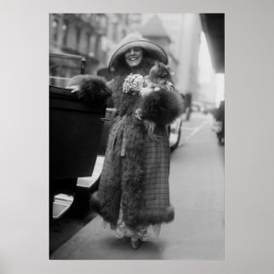 Kvinna med Pekingese, tidigt 1900-talet Poster