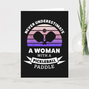Kvinna med Pickleball Paddle Funny Gift Kort