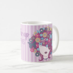 Kvinna med Söt Flower Hair Lila Quote Kaffemugg