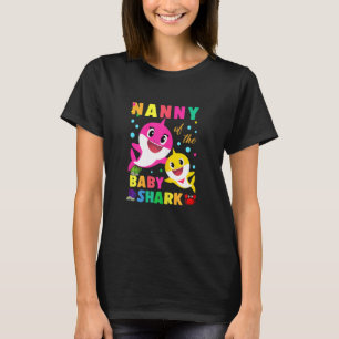 Kvinna Nanny från födelsedagen Baby Nanny Shark Fa T Shirt