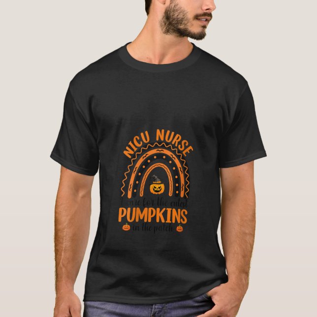 Kvinna NICU Nurse I vårdar kutst Pumpkins Fladderm T Shirt (Framsida)