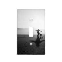 Kvinna och hund - de enda i världen