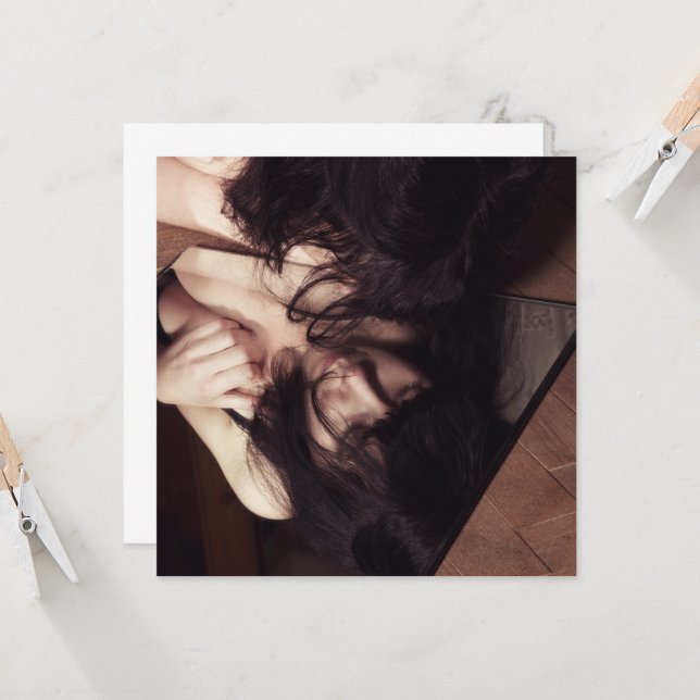 Kvinna och spegel (Fram/Back In Situ)