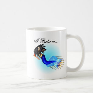 Kvinna personlig som jag tror i sjöjungfruar kaffemugg