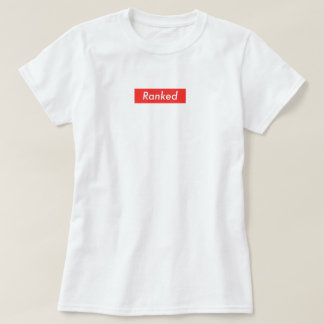 Kvinna rangordnad grundläggande vitT-tröja T Shirt
