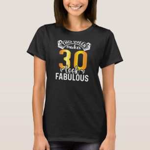 Kvinna som drottningen gör 30 utseendeväckande 30 t shirt