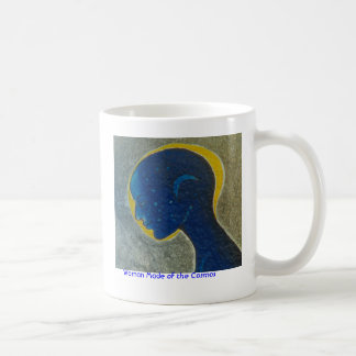Kvinna som göras av kosmoset (huvudet) /Mug Kaffemugg