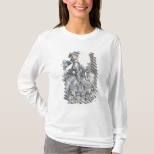 Kvinna som ha på sig en stilfull klänning med t shirt