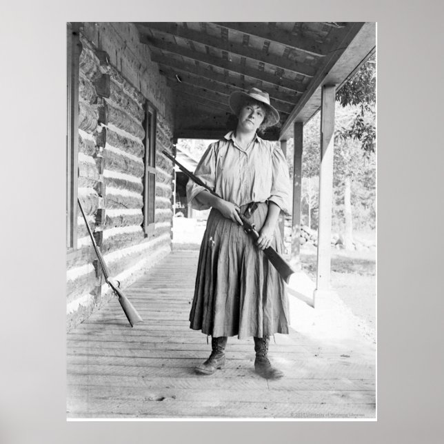 Kvinna som håller ett gevär på ett svin poster (Framsidan)