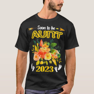 Kvinna som snart ska bli 2023-åringar i Moster T Shirt