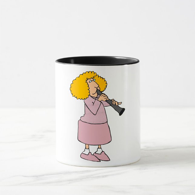 Kvinna som spelar klarinett-mugg mugg (Skapare uppladdad)