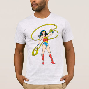 kvinna stående med Lasso Tee