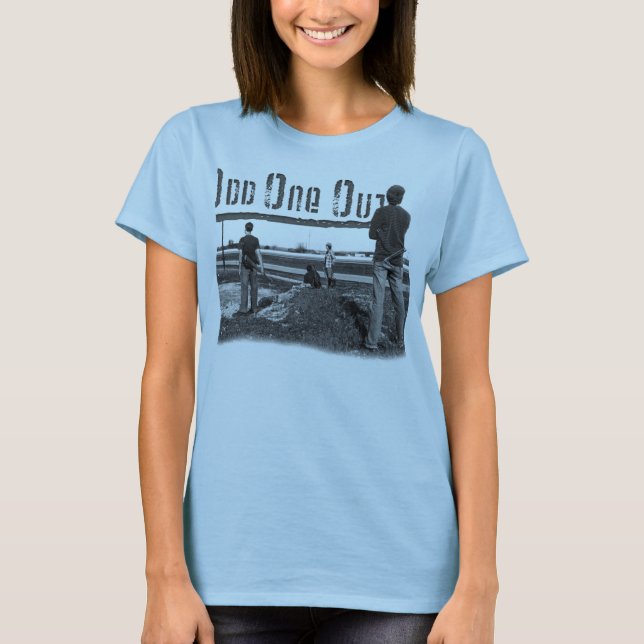 Kvinna udda en ut utslagsplats t shirt (Framsida)