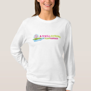 Kvinna utslagsplats för långärmadvit med logoty t shirt